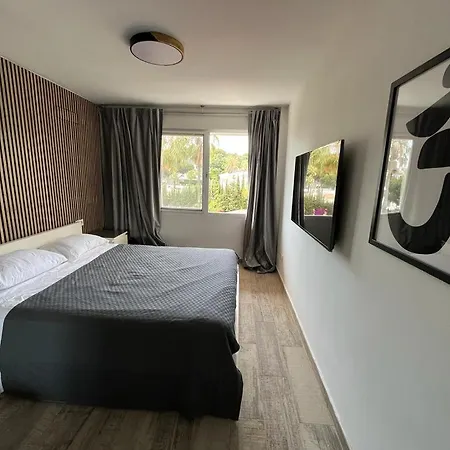 Апартаменты Apartamento-duplex De Lujo En Marbella, Dunas De Artola Марбелья