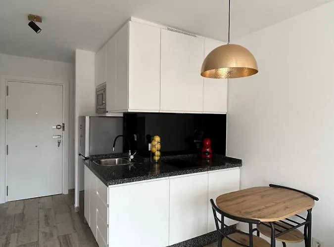 Apartamento-duplex De Lujo En Marbella, Dunas De Artola *